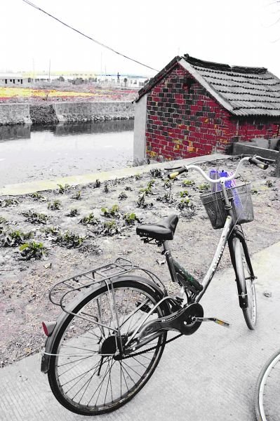 初三女生考试途中离奇溺亡 警方介入查(图)