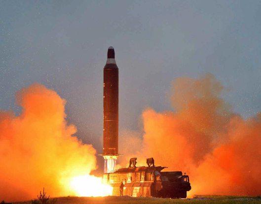 外媒:金正恩指导火箭试射成功 美防长再提反导