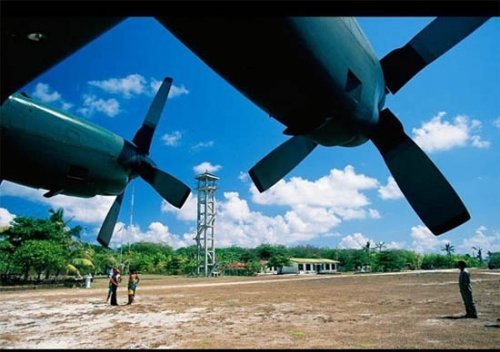 菲律宾拟修复中业岛机场 将美军拉入南沙争夺战