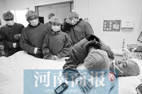 45岁装水工脑出血去世 捐献器官救助五人(图)