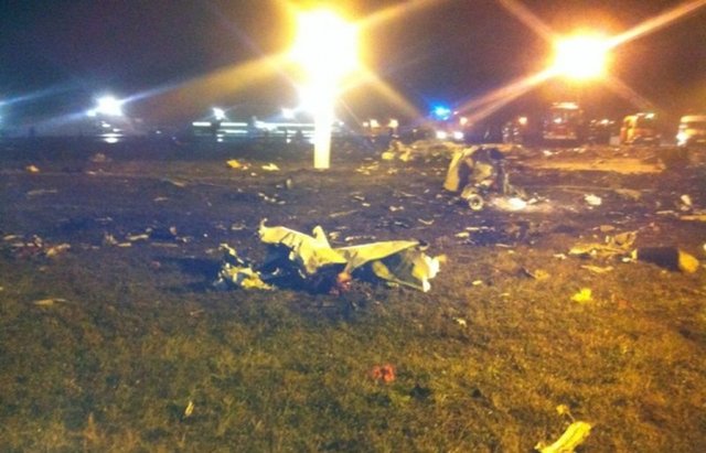 俄罗斯一架波音737客机坠毁 机上50人全部遇难