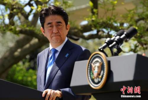 日媒：安倍内阁改组陷艰难抉择 自民党内斗不断