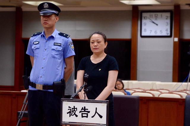 "啃老"女子向母亲借钱被拒 强喂水银弑母