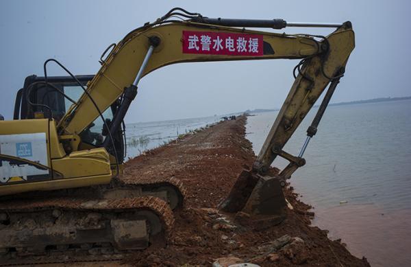 武汉牛山湖大坝明晨爆破分洪 人员均已安全转移