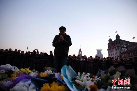 上海28年前曾发生66人遇难踩踏事件