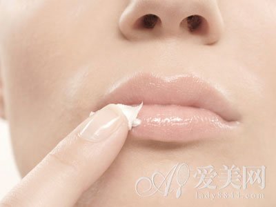 春季嘴上火起泡怎么办?传授你5招解决烦恼