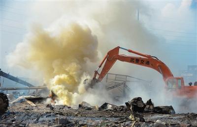 天津爆炸事故遇难人数升至123人 尚有50人失联