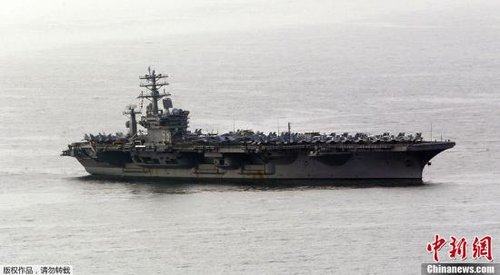 当地时间5月11日，美国核动力航母“尼米兹”号驶入韩国釜山港，将参加下周在韩国海域举行的韩美联合海上军演。