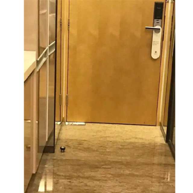 19岁女生为救患病哥哥街头“卖身”，称受小说启发，犯傻啊！
