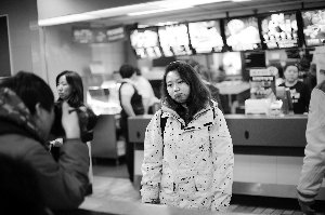 北京20年麦当劳老店关张 顾客排长队拍照留念