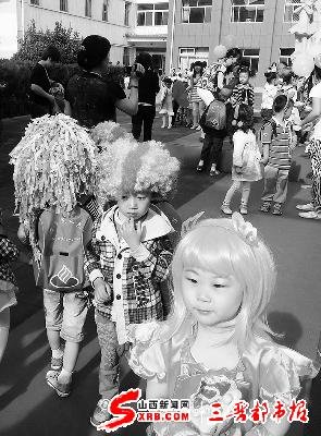 <em>疯狂</em>的<em>头发</em>(图)_新闻_腾讯网