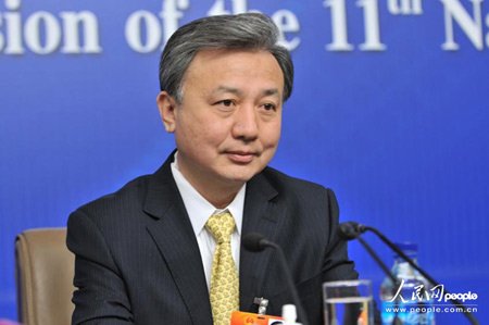 郎胜:赃款变成基金股权 应予以查封扣押冻结