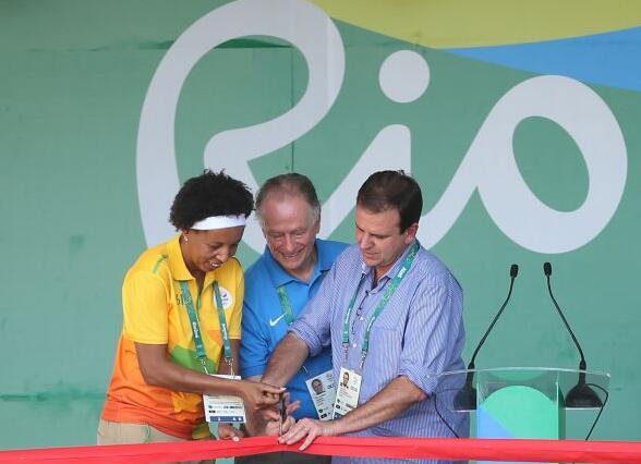 7月24日，里约奥运会奥运村开村仪式在巴西里约热内卢举行。 新华社记者徐子鉴摄