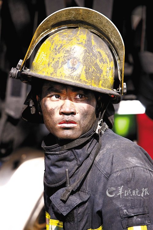 3名消防队员遇难;;+勇敢的消防战士