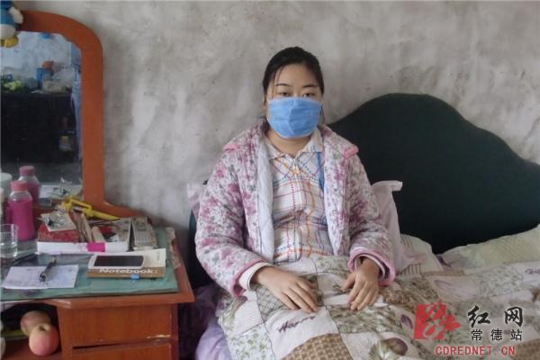 女大学生患白血病没钱手术 中风奶奶自杀减负担