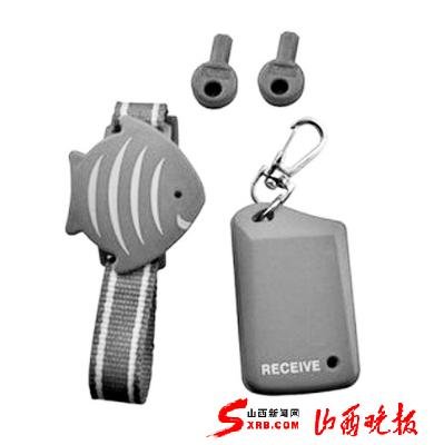 担心孩子走丢 家长急买防丢器(图)