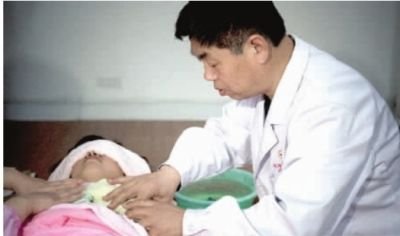 男性催乳师欲提供服务遭产妇集体拒绝(图)