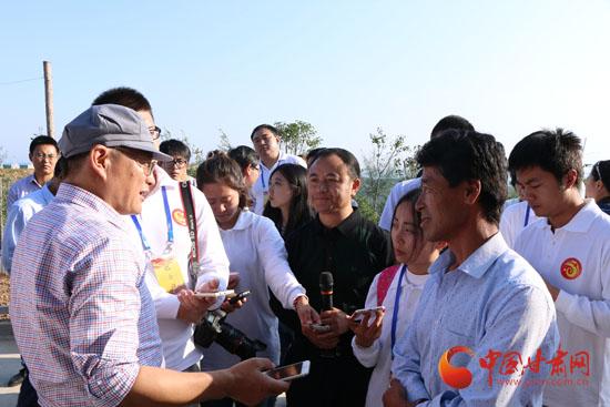 【网络媒体走转改】平凉崆峒区颉岭村走出最“牛”脱贫路