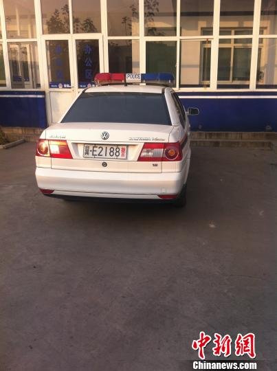 河北一警车肇事离开现场 派出所长被指酒驾(图)