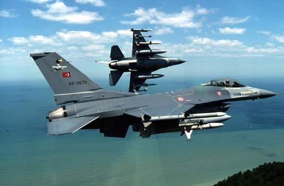 俄空军司令：土耳其为苏24埋伏一个多小时