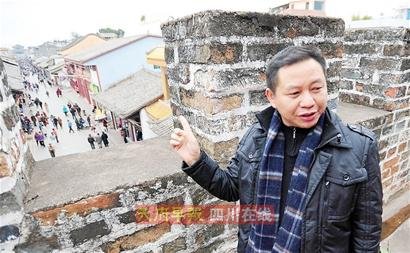 官员回应悬浮照:制止谣言须真相跑在前面