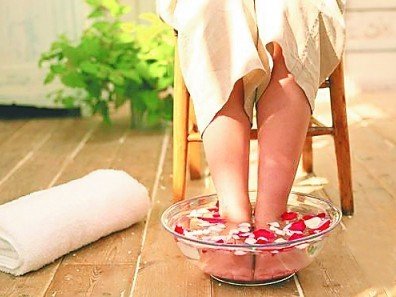 晚九點泡腳最補腎 中藥泡腳小偏方(組圖)