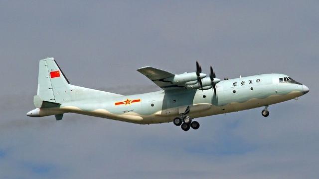 中国空军运-9战术运输机.