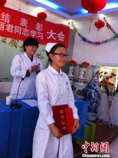河北张家口<em>最美女孩</em>获优秀<em>护士</em>称号_新闻