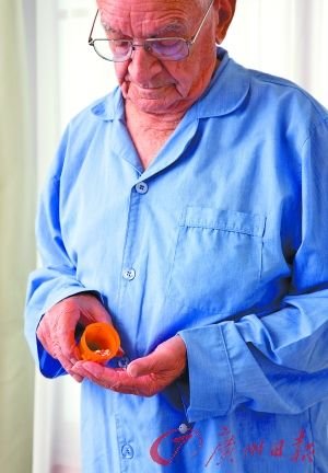 抗风湿无批文进口“灵药” 长期服用危害大