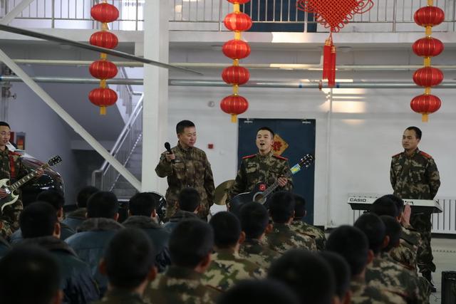 《军营大拜年》走进武警新疆总队即将播出