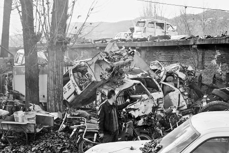 事故停车场300辆车无人领停车费欠款超百万