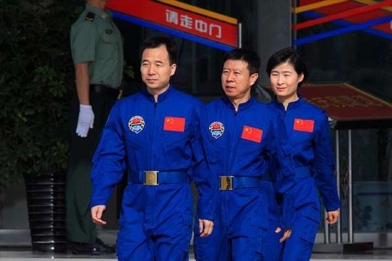 神九航天员情绪实验:升空时刘洋心跳波动最大