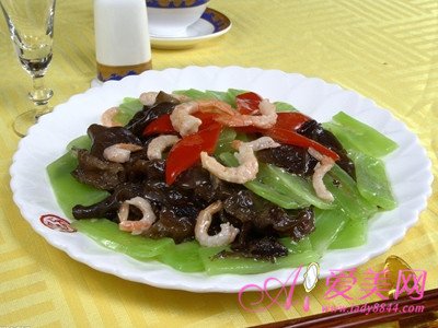 <em>女性</em>养生:痛经吃<em>什么</em> 6食物让