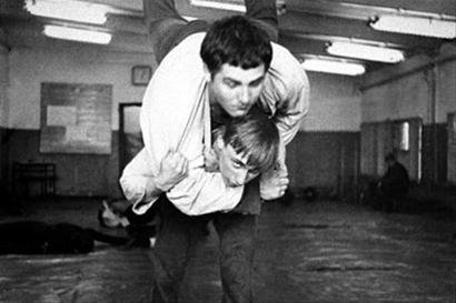 普京加入克格勃也曾失落沉闷 恋爱时很笨拙_新闻_腾讯网