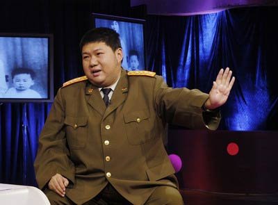 毛新宇晋升少将 成最年轻将军唯一70后少将