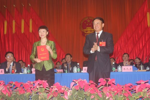 宁虹雯同志当选为海南省琼海市人民政府市长