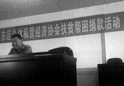 �Ĵ���֦������ǿ�Ƹ����һ���»������ʷ�ƶ
