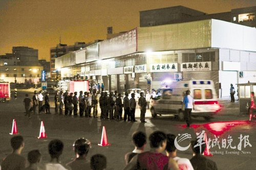 广州警方通报一宗聚集滋事事件 3辆警车被砸