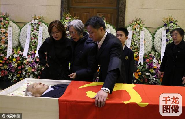 宋文骢院士遗体告别 习近平胡锦涛等13名新老常委致哀