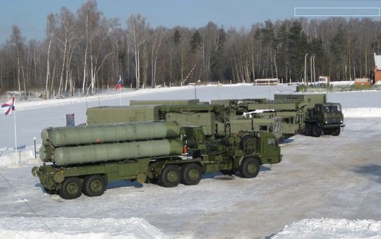 简氏称俄军在远东地区部署S400防空导弹系统