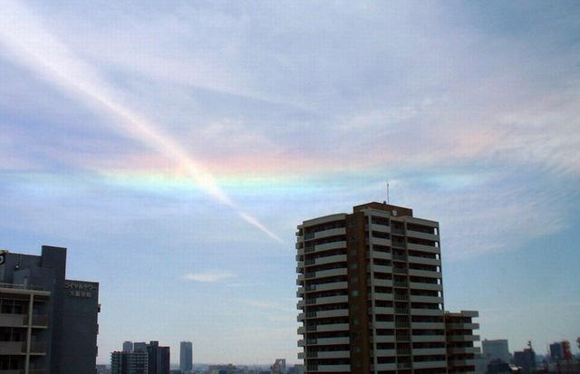 日本多地观测到“直线彩虹”(组图)