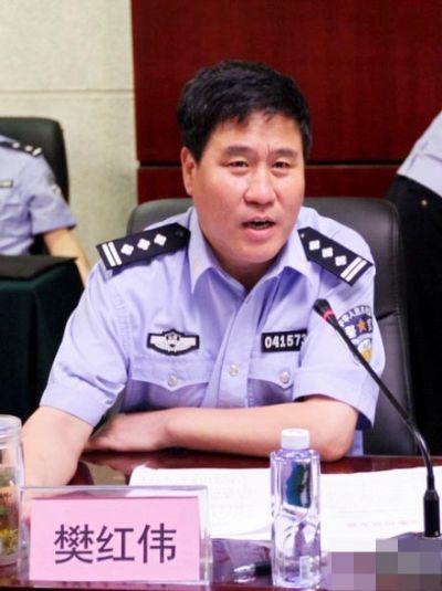 山西“证叔”6次改姓名 网友呼吁查背后猫腻