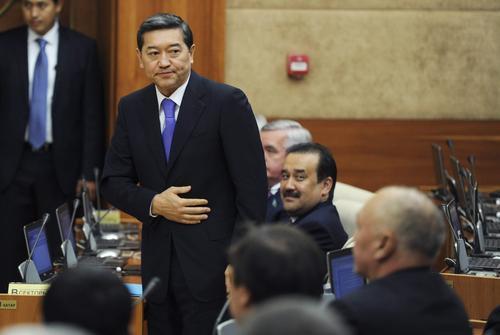 哈薩克斯坦打虎三年3200官員落馬 前總理被拘禁