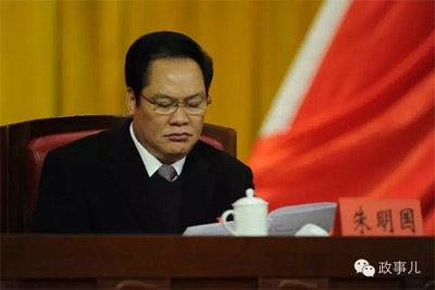 贪官被带走时的戏码：有人欲跳楼 有人被吓瘫