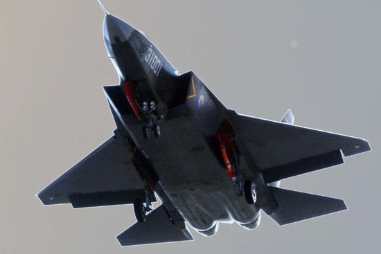 简氏:巴基斯坦想买中国五代机 拟购200架枭龙