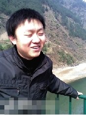 重庆被劳教大学生村官任职村望其平反后回岗