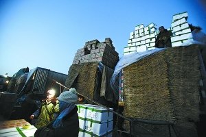 二道贩子差价:每斤提价3毛 好菜都在二道贩子