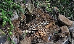 河南“弹药墓”藏数千炮弹 疑为刘邓大军所留