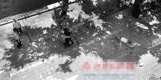 26岁白领连续通宵加班后跳楼身 或因压力太大