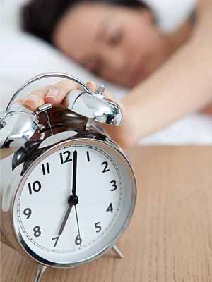 手机闹铃不响怎么回事_为什么我手机一关机闹铃就不会响_ipad闹铃会不会响一天